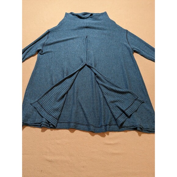 We The Free People Split Back Mock Neck Sweater Teal Blue Top Medium - Picture 4 of 10